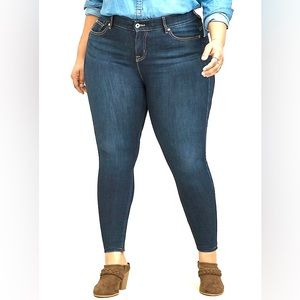 Torrid Bombshell Skinny Premium Stretch High-Rise Jeans Size 18R